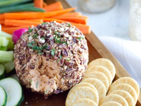 Chipotle Cheddar Cheese Ball